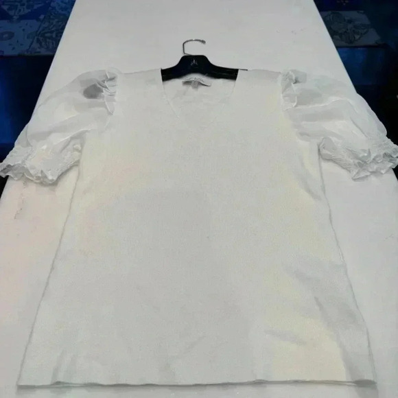 Siani Milano white sweater Top with sheer puffed sleeve V-Neck Size Small - Picture 6 of 6